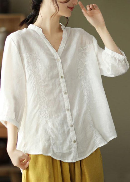 Effortlessly Elegant Blouse with a Timeless Design