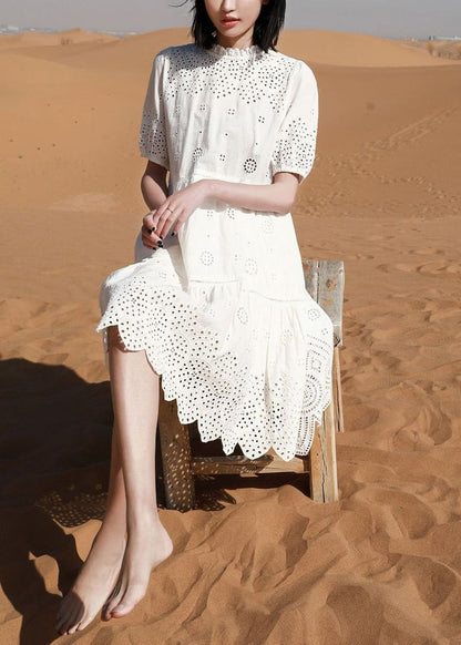 Well Tailored Dress with a Graceful Silhouette