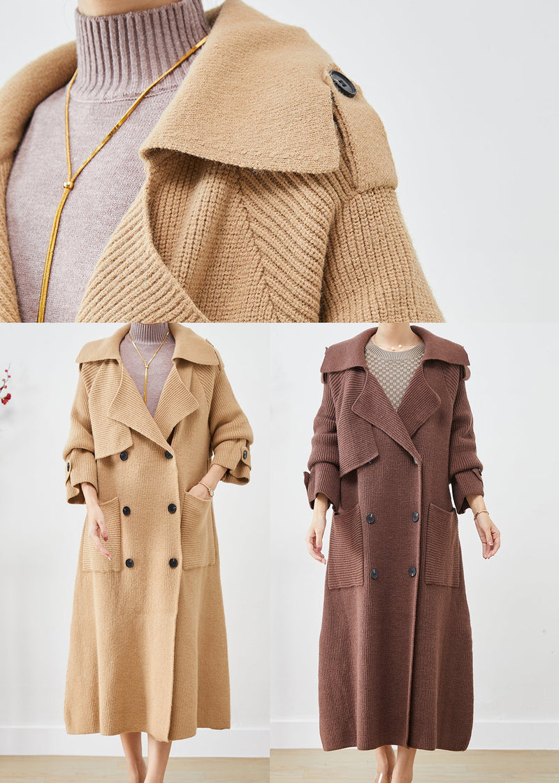 Sophisticated Coat with a Clean Classic Look