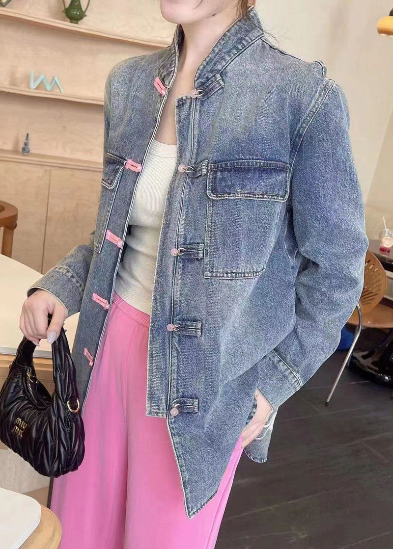 Classic Vintage & Enduringly Stylish Coat