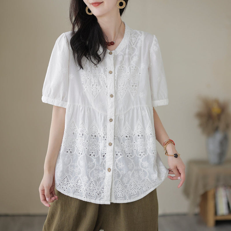 Classic Vintage T-Shirt with a Flattering Fit