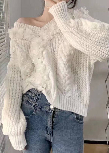 Well Tailored Sweater with a Graceful Silhouette