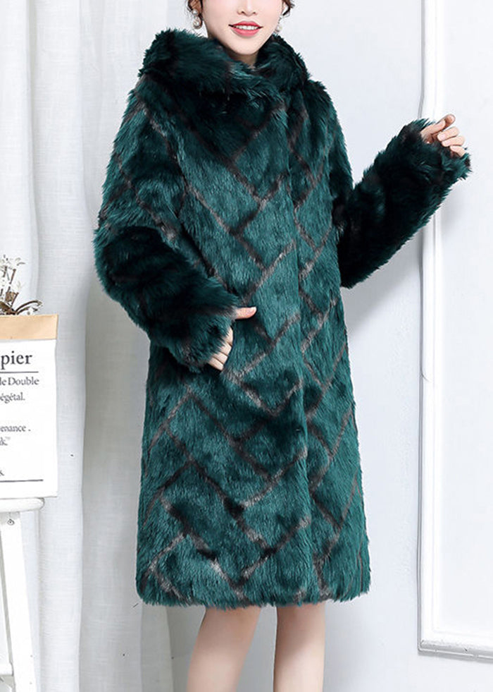 Effortlessly Elegant Coat with a Timeless Design
