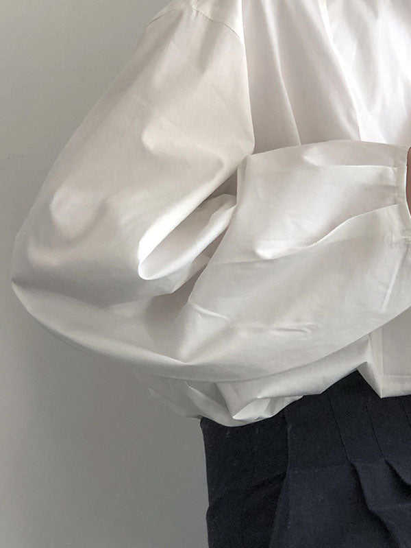 Effortlessly Elegant Shirt with a Timeless Design