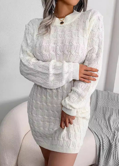 Classic Vintage Sweater with a Flattering Fit