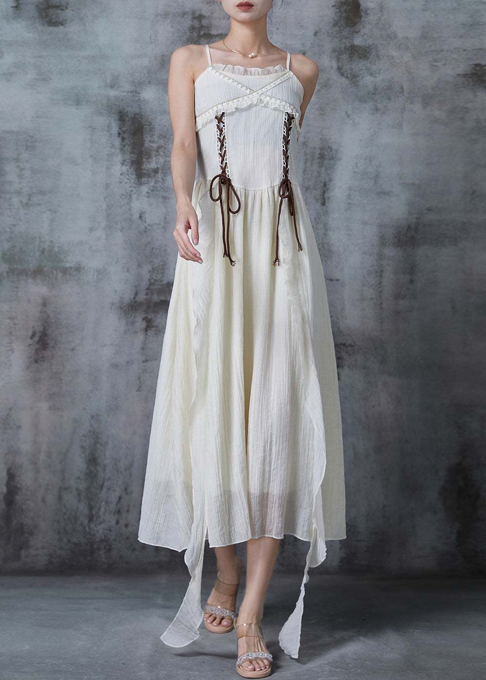 Effortlessly Elegant Dress with a Timeless Design