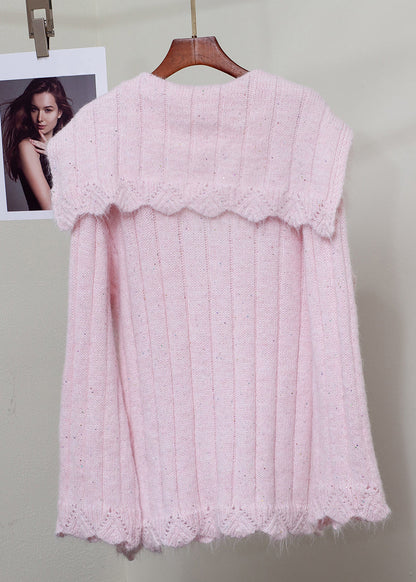 Classic Vintage Sweater with a Flattering Fit