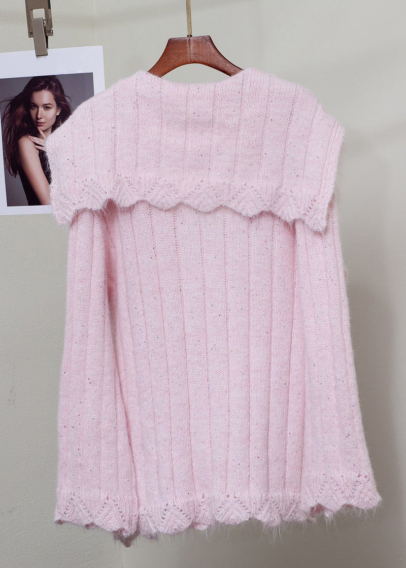 Classic Vintage Sweater with a Flattering Fit