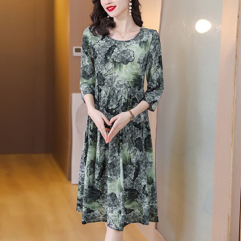 Classic Vintage & Enduringly Stylish Dress