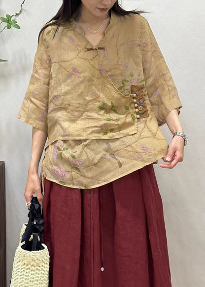 Classic Vintage Shirt with a Flattering Fit