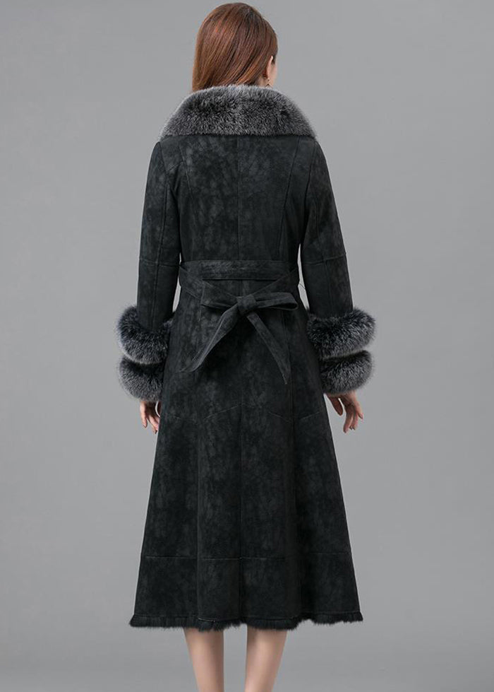 Classic Vintage & Enduringly Stylish Coat