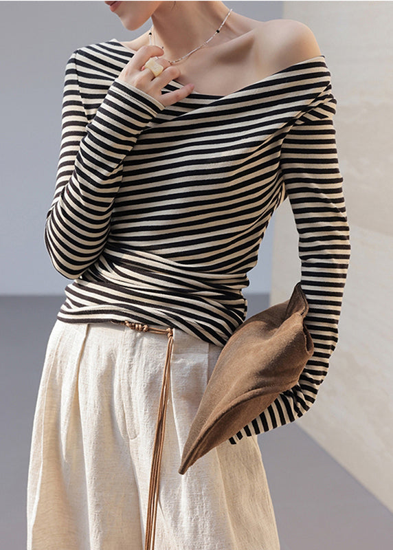 Effortlessly Elegant Shirt with a Timeless Design