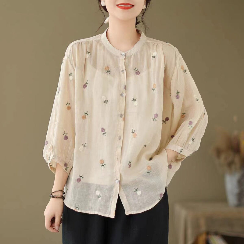 Polished Blouse with an Effortless Classic Look