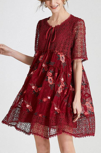 Classic Vintage Dress with a Flattering Fit