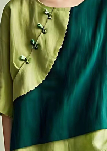 Beautifully Finished Blouse in a Timeless Design