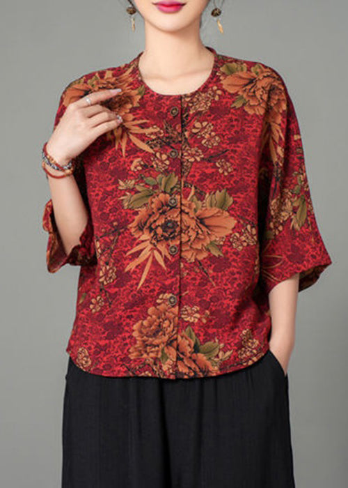 Beautifully Crafted Blouse in a Classic Style