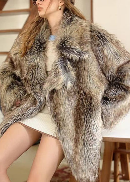 Classic Vintage & Enduringly Stylish Coat