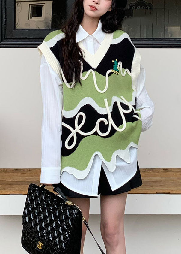 Elegantly Styled Coat for Everyday Wear