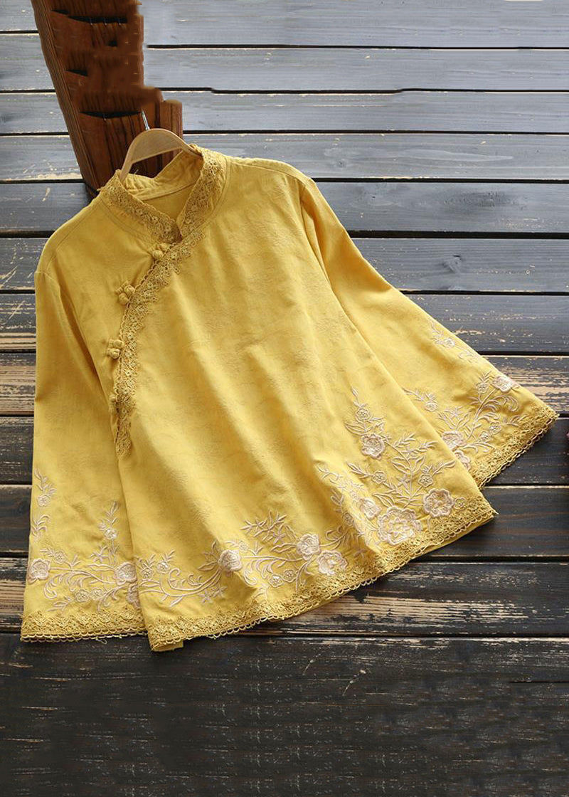 Classic Vintage Shirt with a Flattering Fit