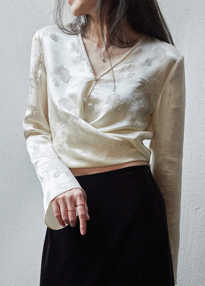 Polished Top with an Effortless Classic Look