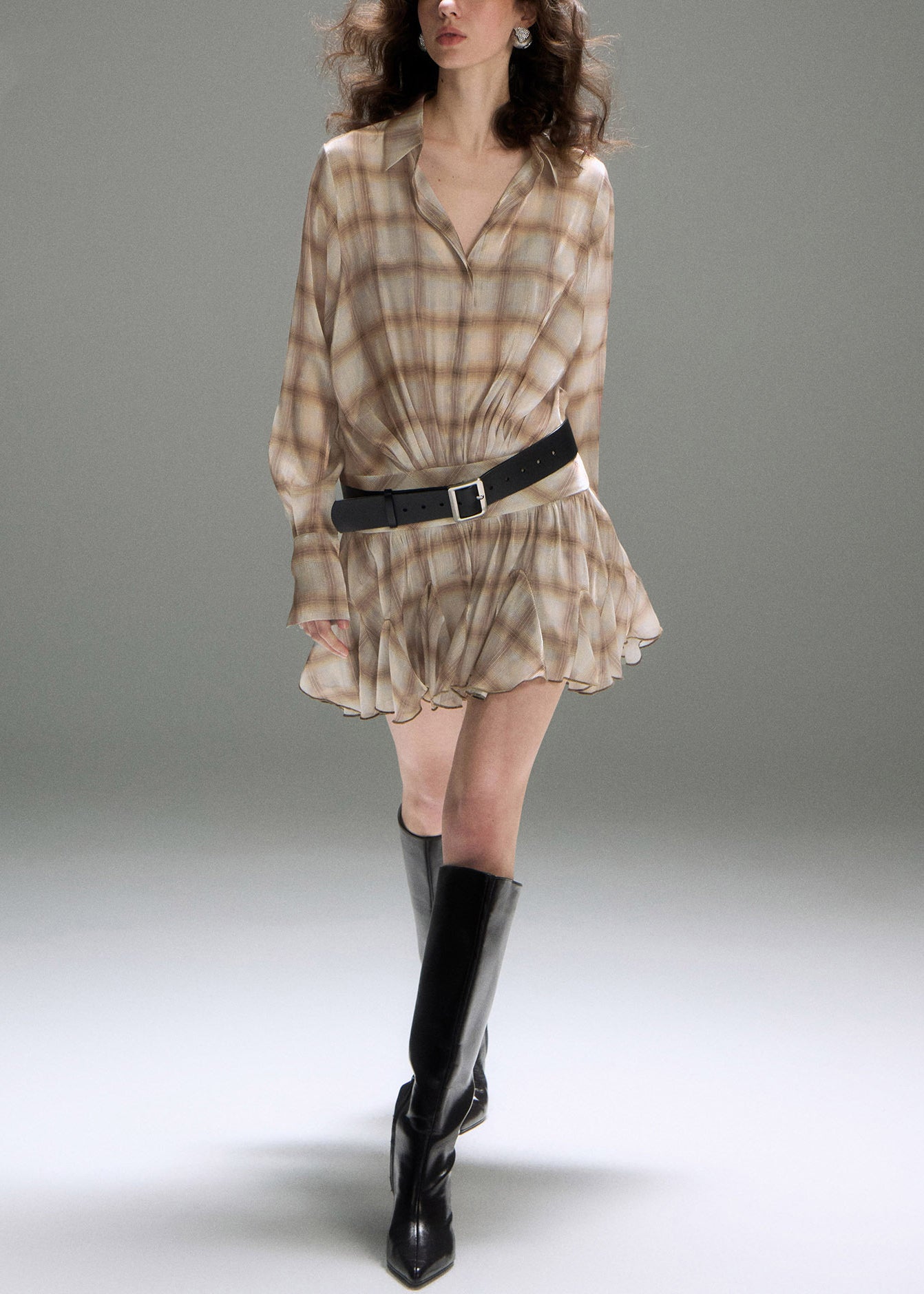 Sophisticated Dress with a Clean Classic Look