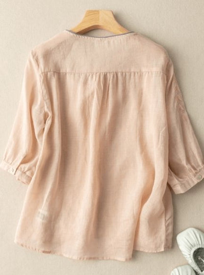 Effortlessly Elegant Shirt with a Timeless Design