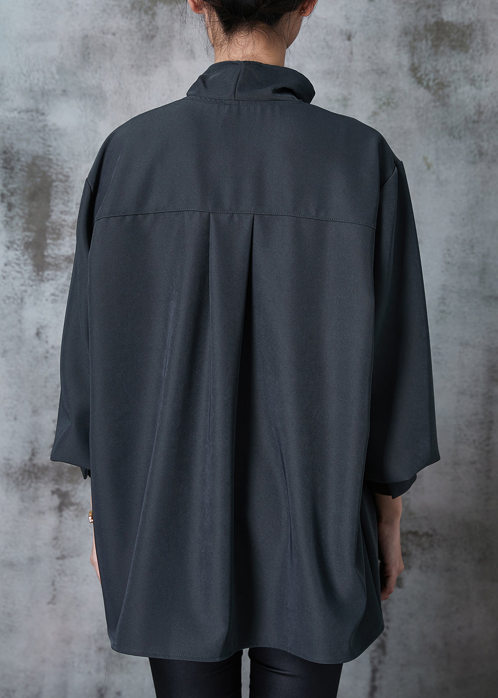 Effortlessly Elegant Shirt with a Timeless Design