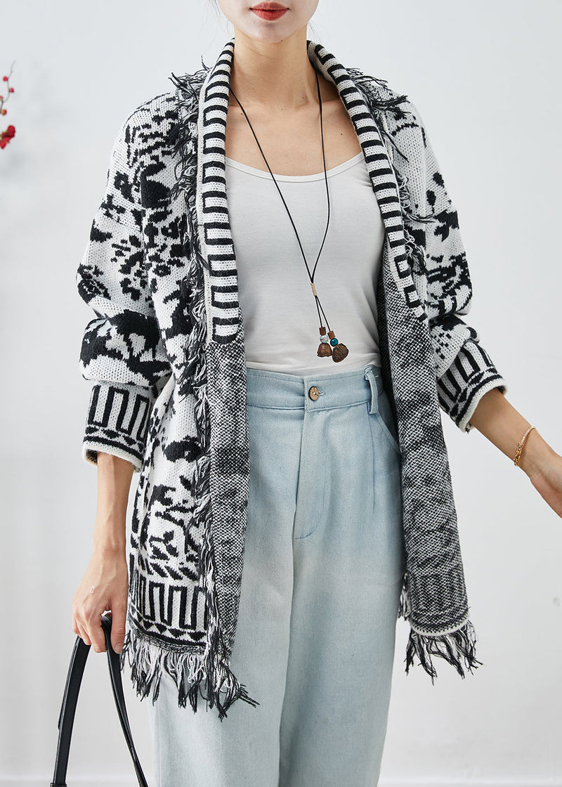Classic Vintage Cardigan with a Flattering Fit