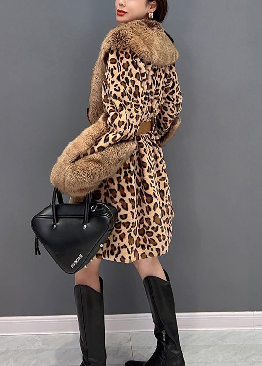 Classic Vintage Coat with a Flattering Fit