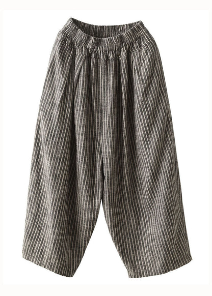 Effortlessly Elegant Pants with a Timeless Design