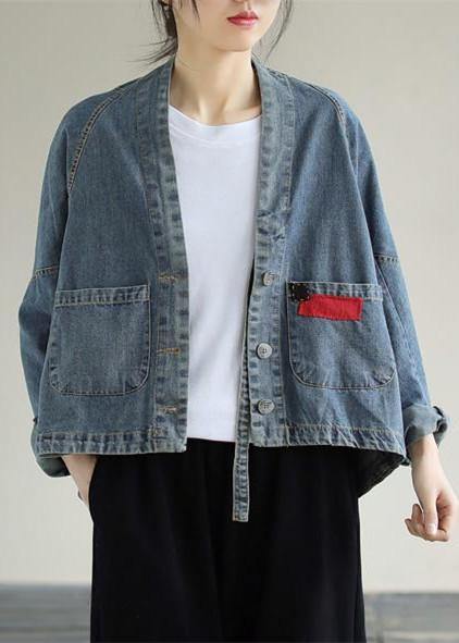 Elegantly Styled Coat for Everyday Wear