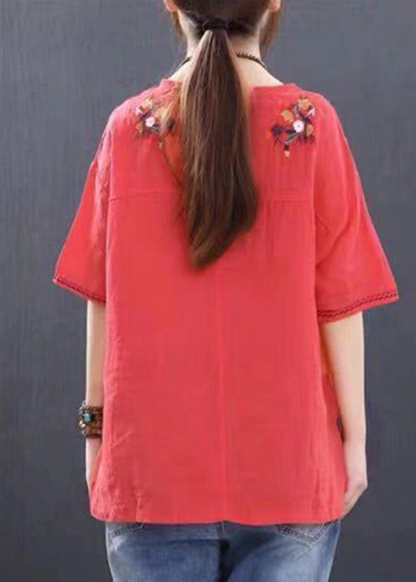 Effortlessly Elegant Top with a Timeless Design