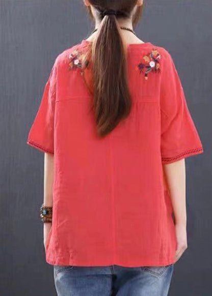 Effortlessly Elegant Top with a Timeless Design