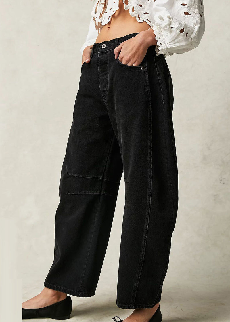 Well Tailored Pants with a Graceful Silhouette