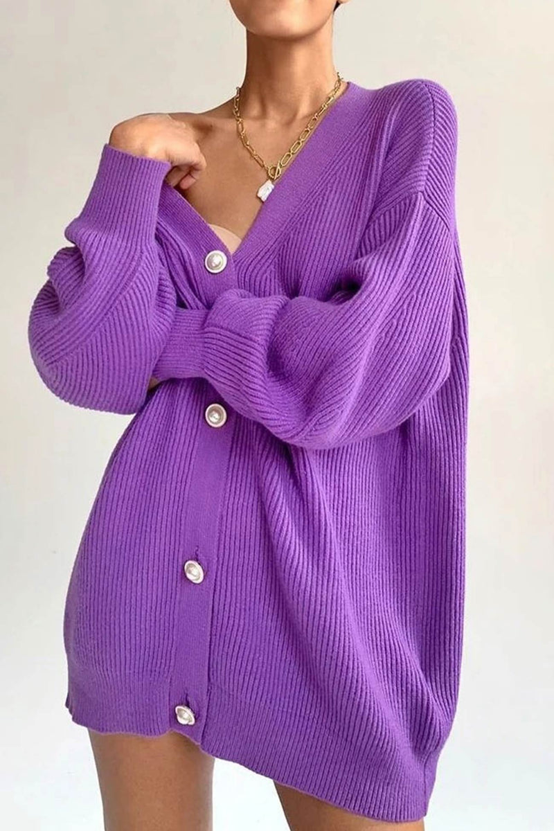 Effortlessly Elegant Cardigan with a Timeless Design