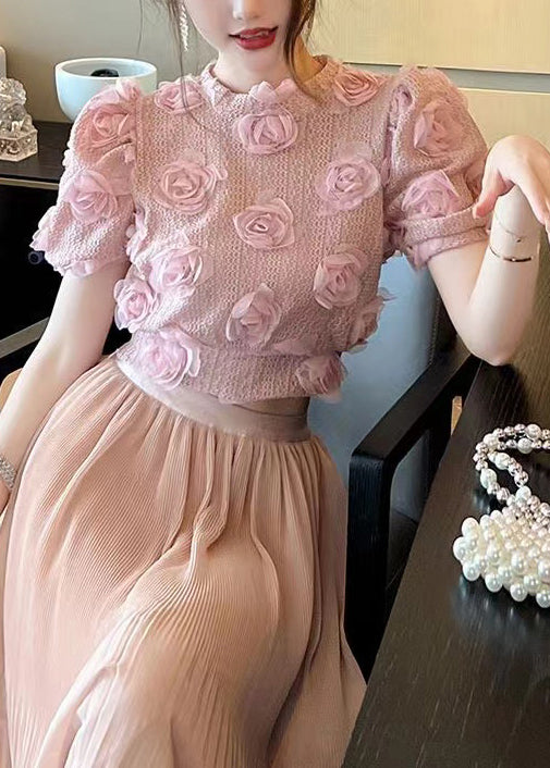 Well Tailored Top with a Graceful Silhouette
