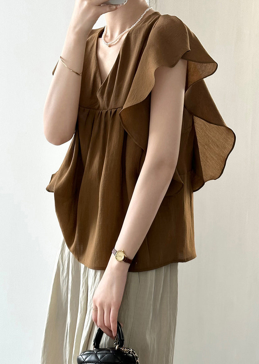 Well Tailored Top with a Graceful Silhouette