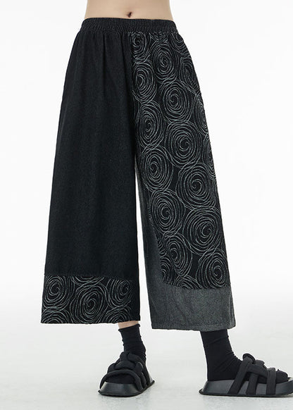 Effortlessly Elegant Pants with a Timeless Design