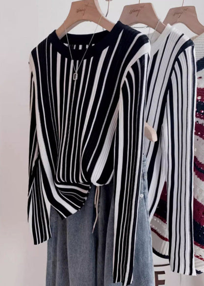 Well Tailored Sweater with a Graceful Silhouette