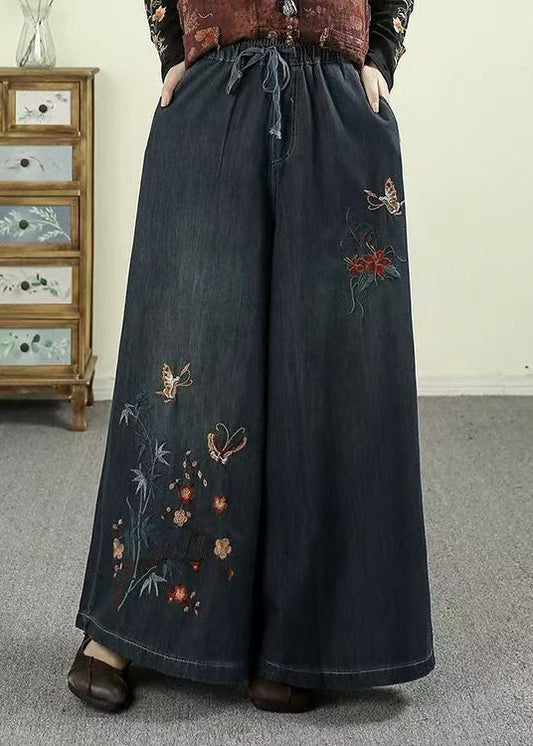 Classic Vintage Pants with a Flattering Fit