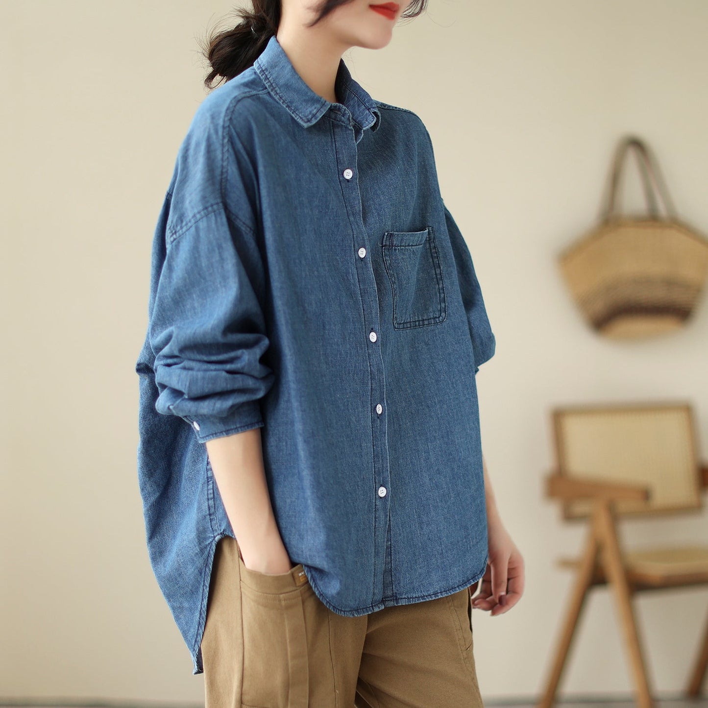 Sophisticated Blouse with a Clean Classic Look