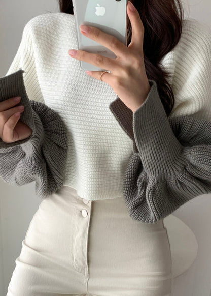Classic Vintage Sweater with a Flattering Fit