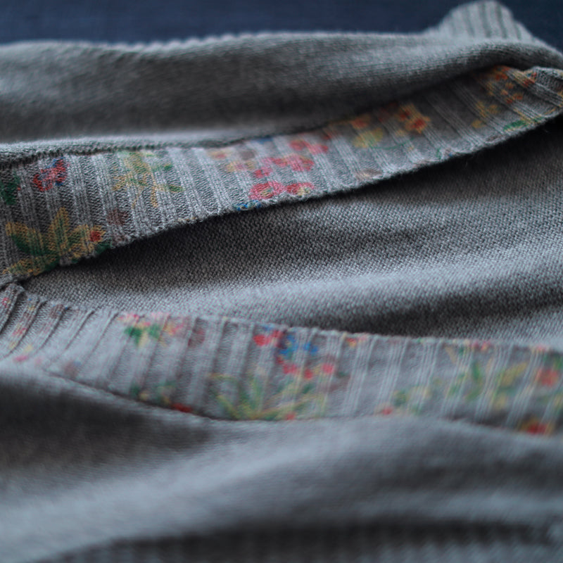 Effortlessly Elegant Sweater with a Timeless Design