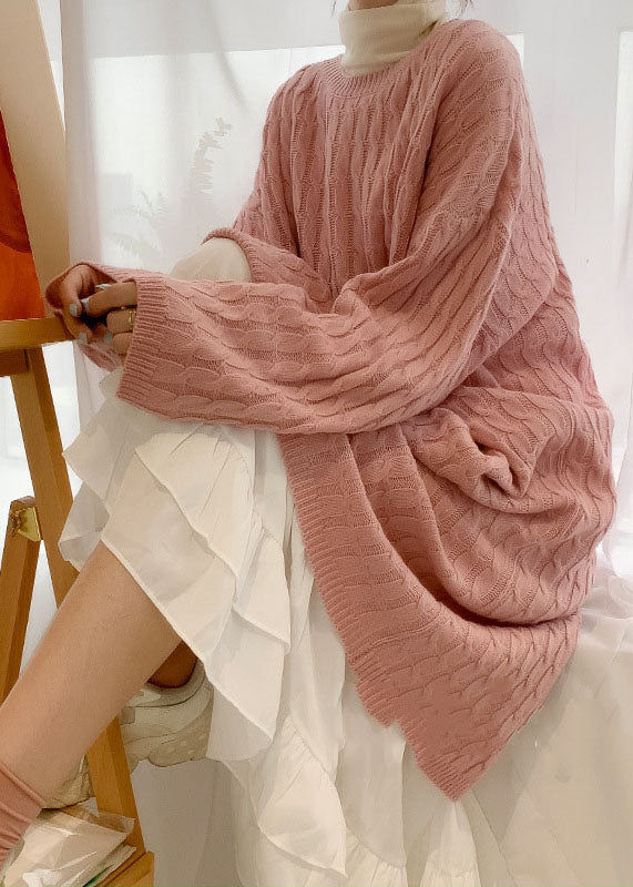 Classic Vintage Sweater with a Flattering Fit