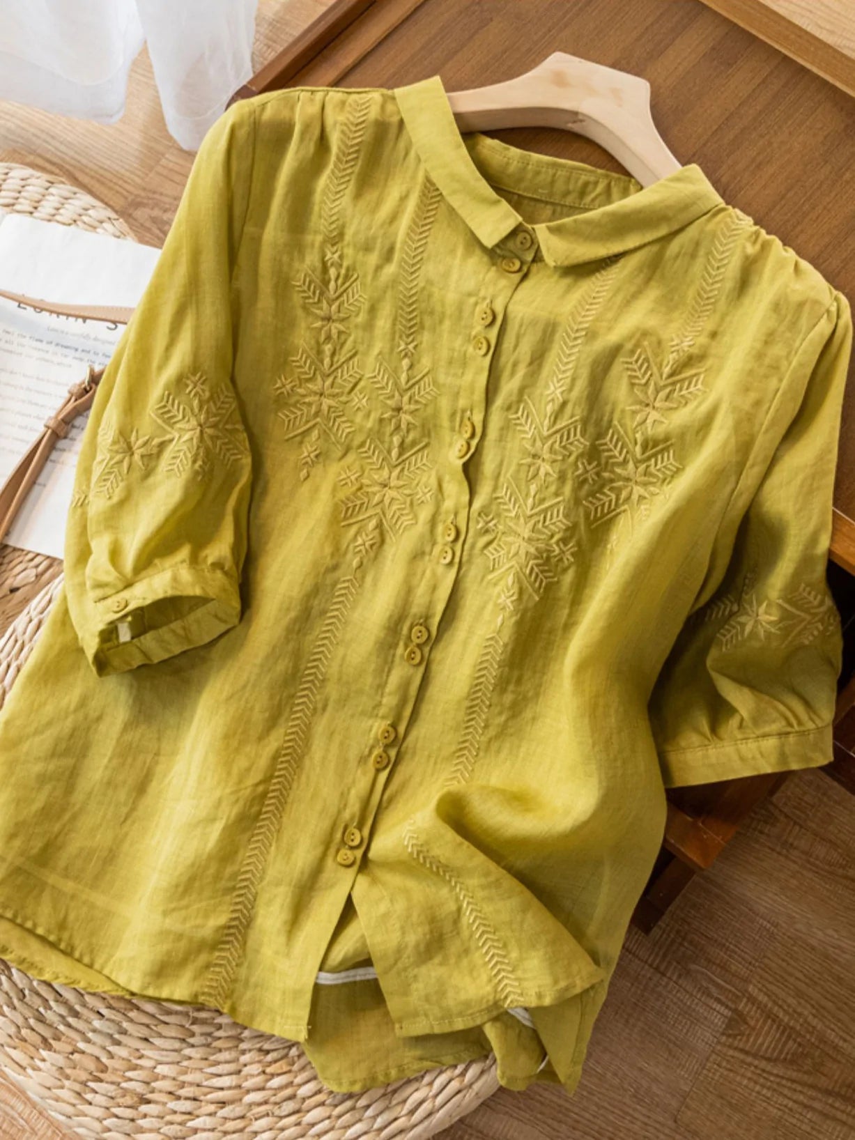 Well Tailored Shirt with a Graceful Silhouette