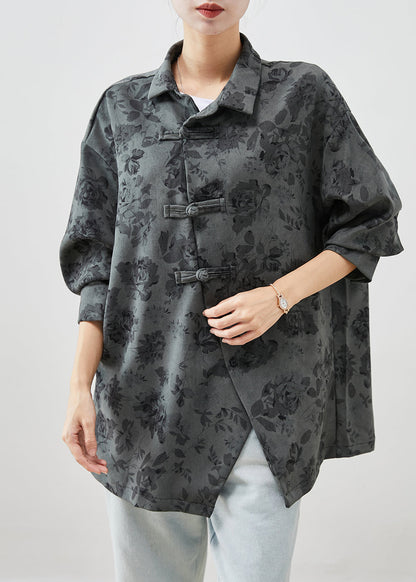 Classic Vintage Shirt with a Flattering Fit