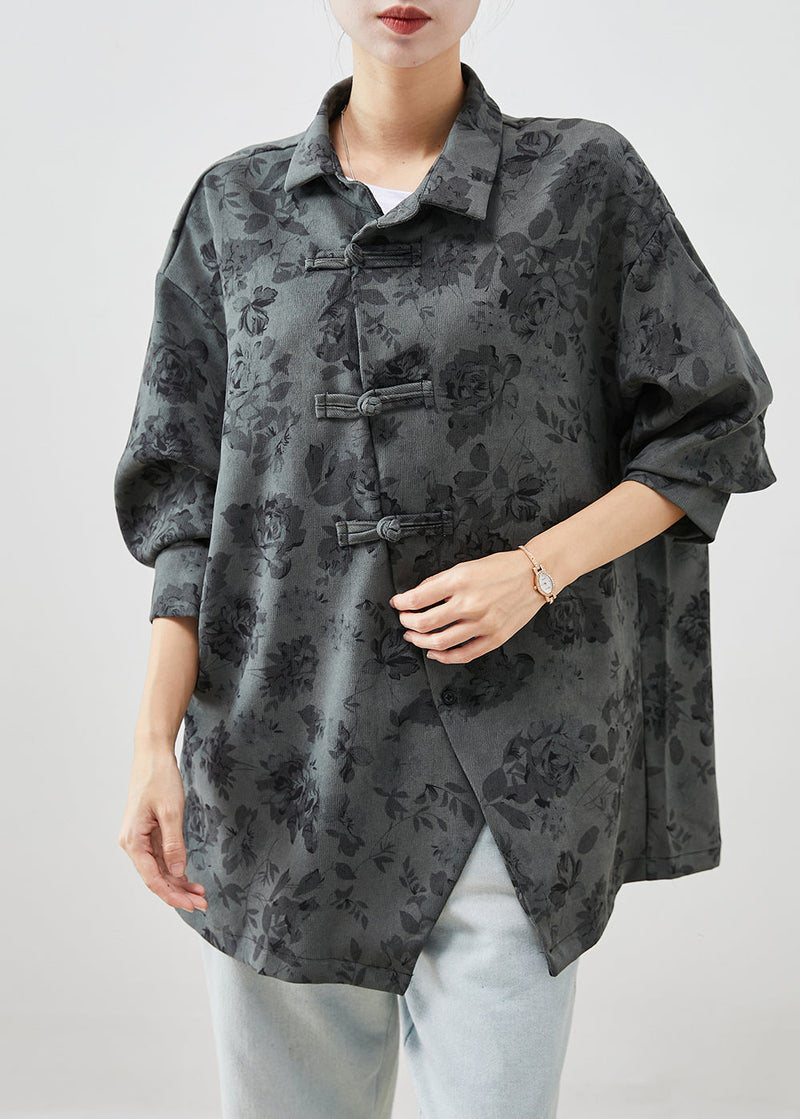 Classic Vintage Shirt with a Flattering Fit