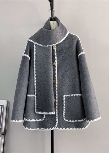 Well Tailored Coat with a Graceful Silhouette