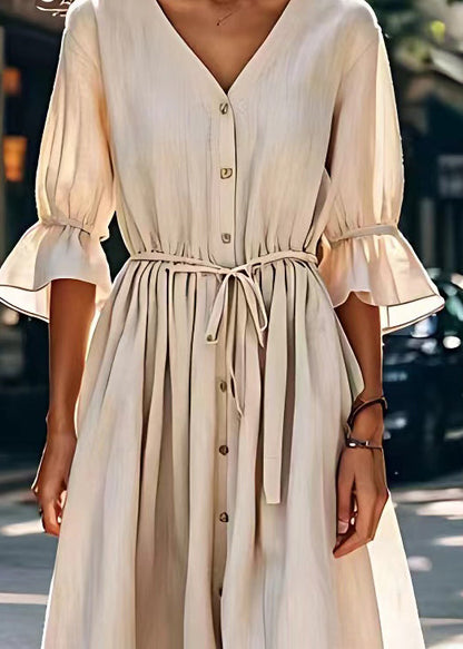 Effortlessly Elegant Dress with a Timeless Design