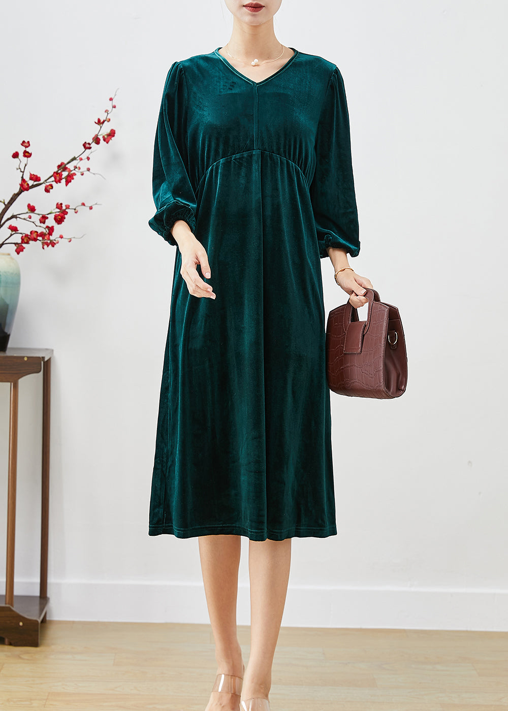 Sophisticated Dress with a Clean Classic Look